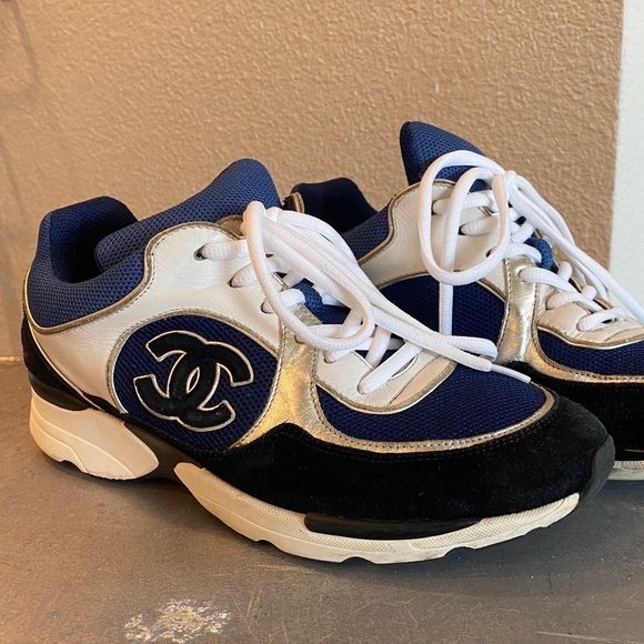 Women's Chanel Suede CC cruise suede trainer - Picture 2 of 16